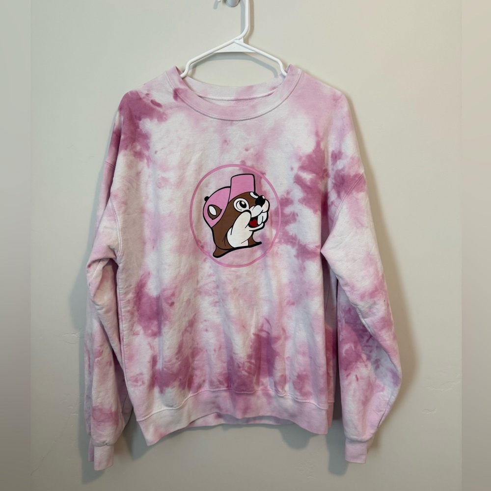 Buc-ee’s Pink and White Tye-Dye Crew Neck Sweater with Buc-ee